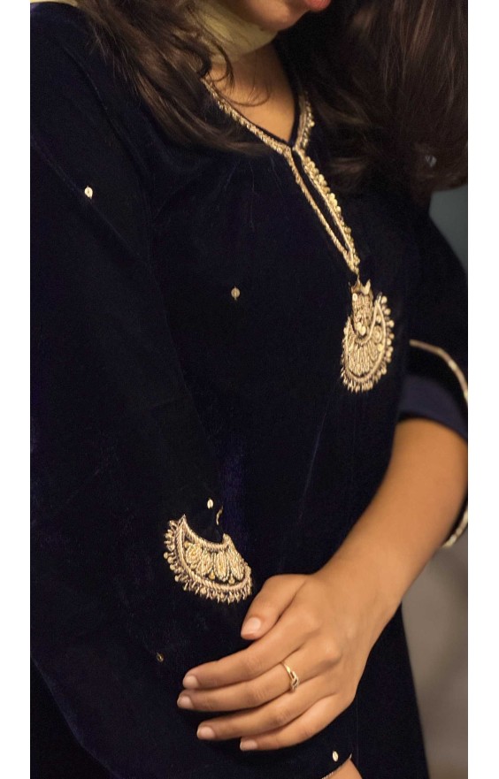 Royal Blue Velvet Kurta (Without Dupatta)