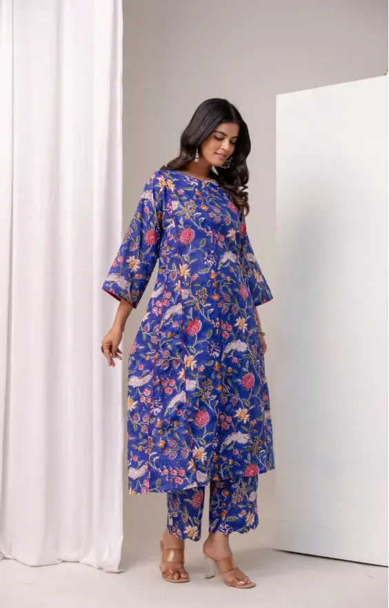 Blue Red Floral A-line Suit