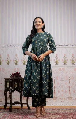Moongia Green Yellow A-line Suit