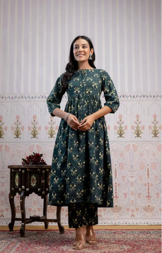 Moongia Green Yellow A-line Suit