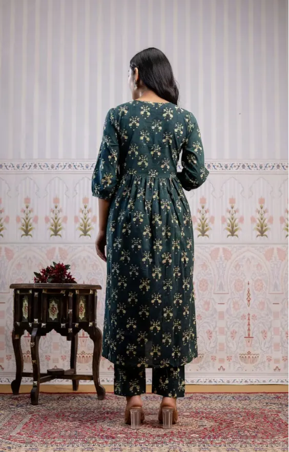 Moongia Green Yellow A-line Suit