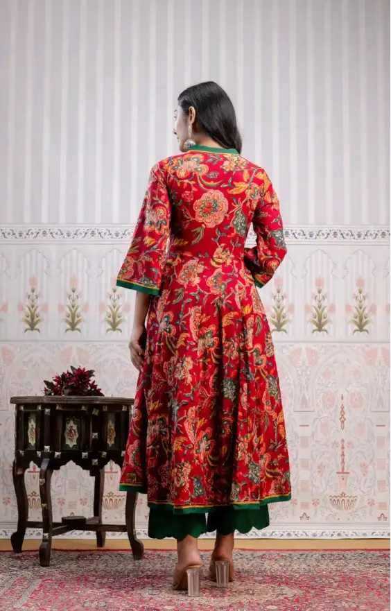 Shakuntla Angrakha Set