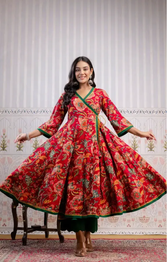 Shakuntla Angrakha Set
